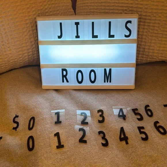 Light Box USB Charger Included - Picture 4 of 14